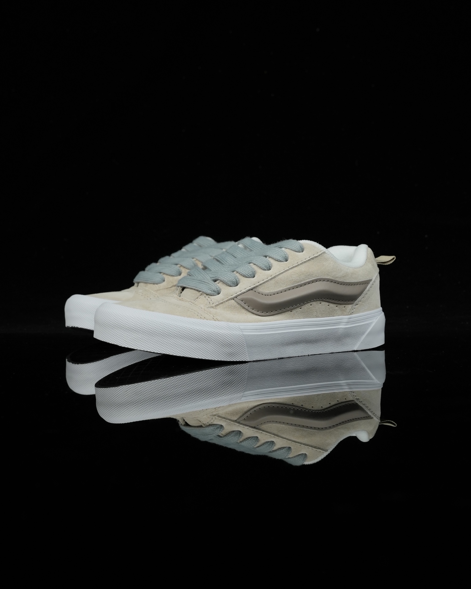 Vans Knu-Skool VR3 LX creamy