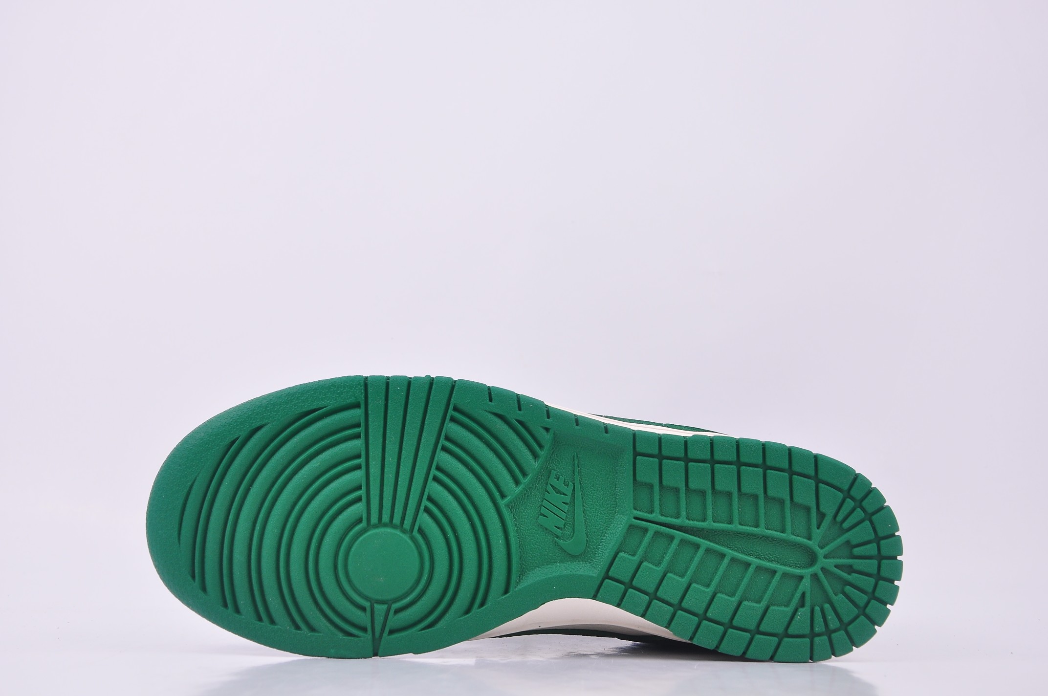 Nike Dunk Low x Stussy Emerald Green