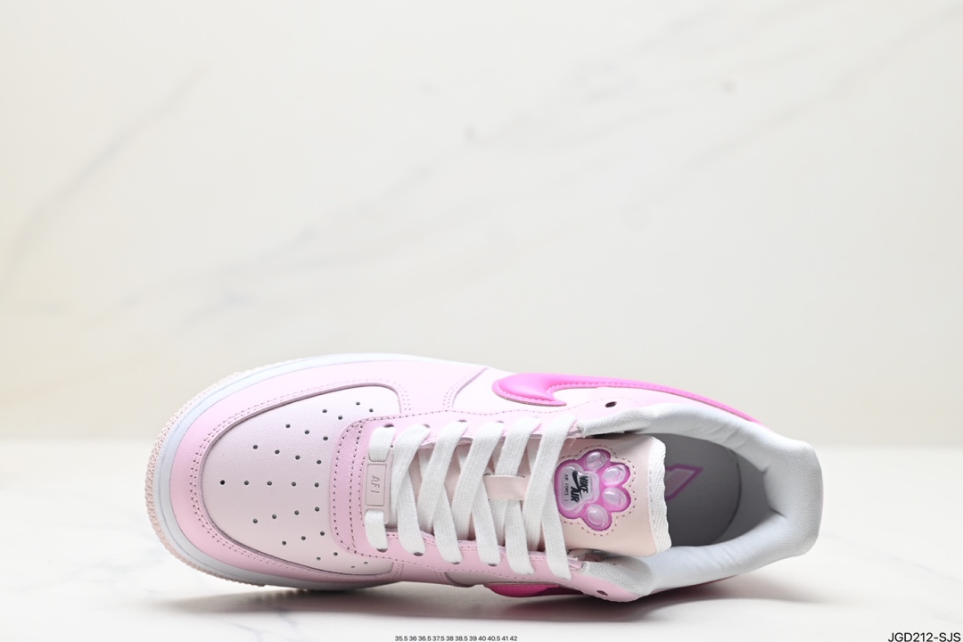 Nike Air Force 1 '07 LX pink