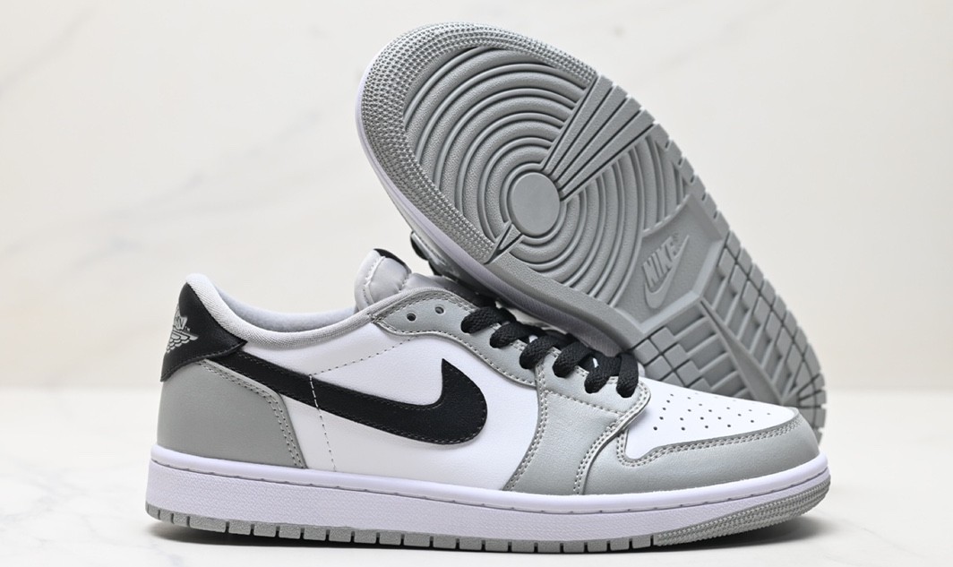 Nike Air Jordan 1 low white and grey