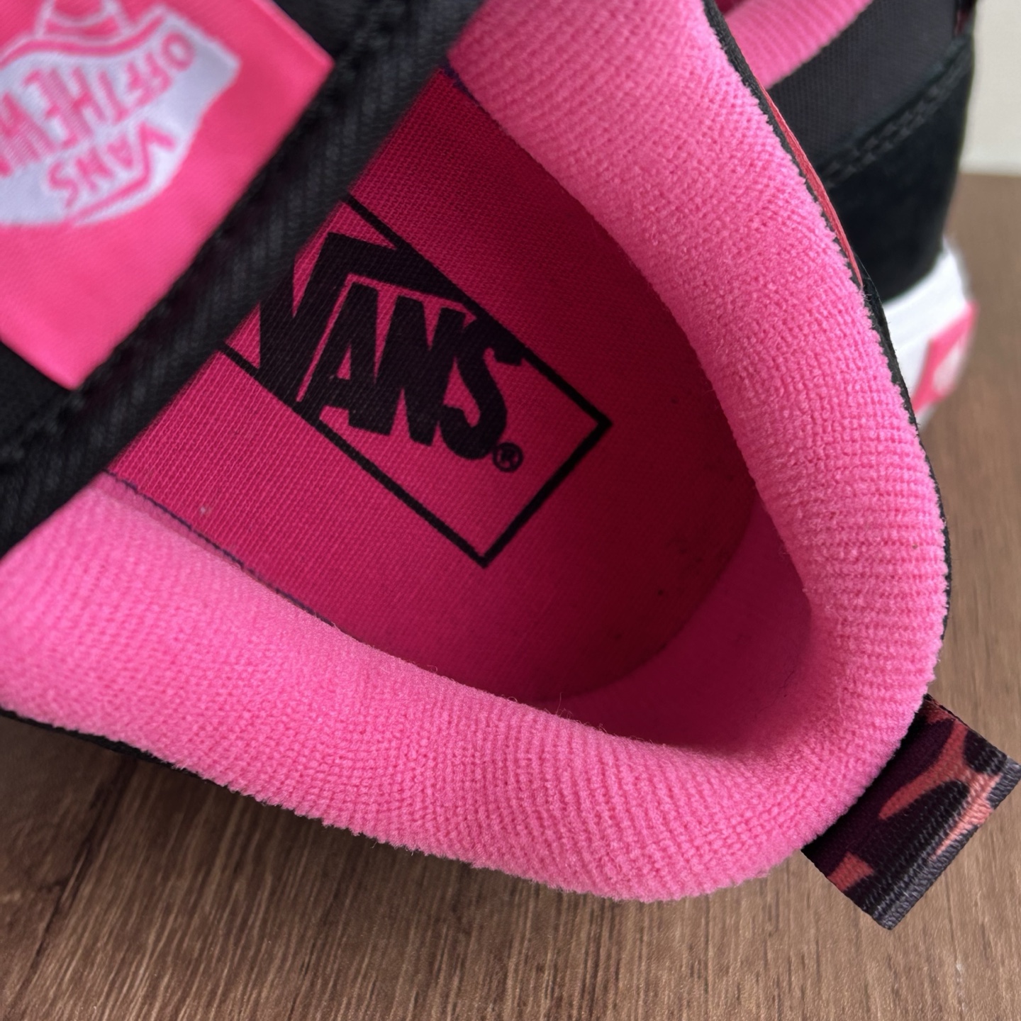 Vans Knu Skool dragon fruit