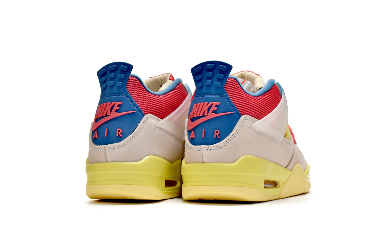 Nike Air Jordan UN Powder