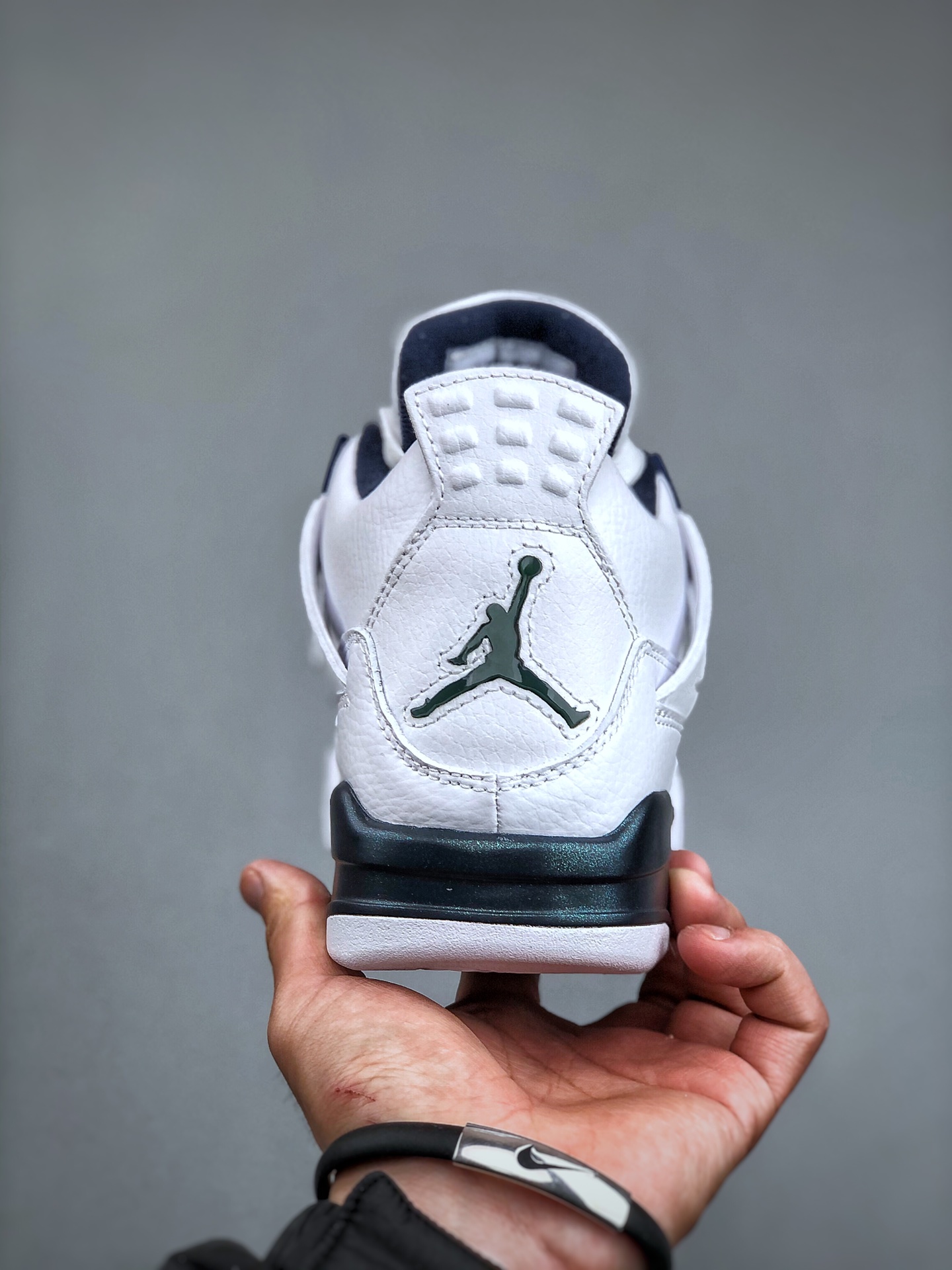 Nike Air Jordan 4 Colombia