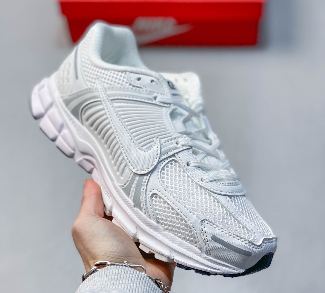 Nike Zoom Vomero 5 Vast Grey