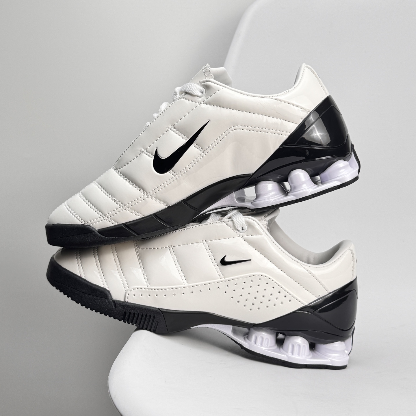 Nike Total 90 Shox Metallic White/Black
