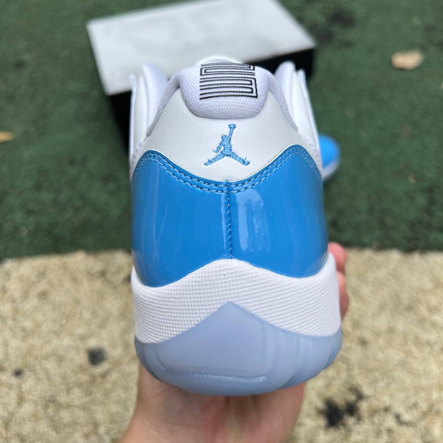 Air Jordan 11 Retro Low - Legend Blue