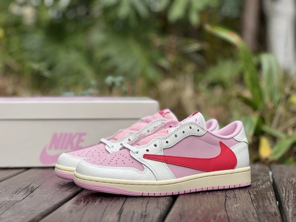 Nike Air Jordan 1 Low OG SP x Travis Scott Pink/Red