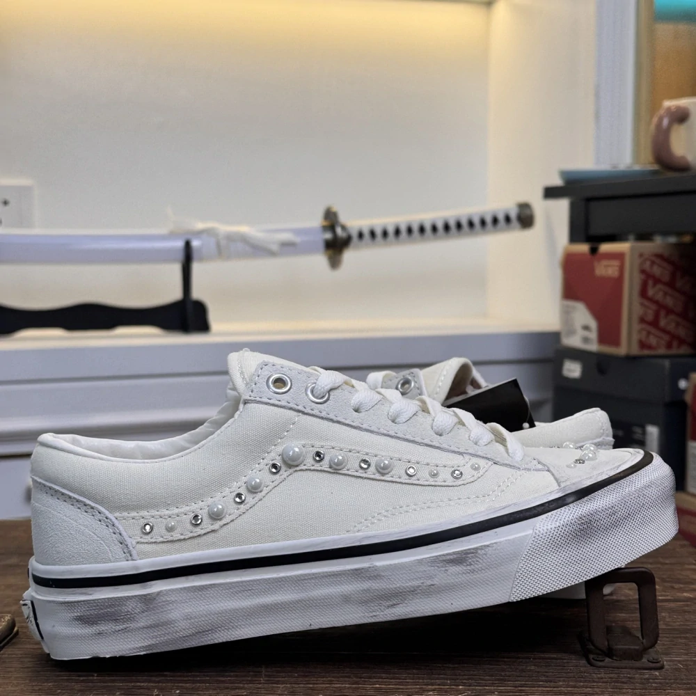 Vans Premium LX Old Skool 36 Pearlized White
