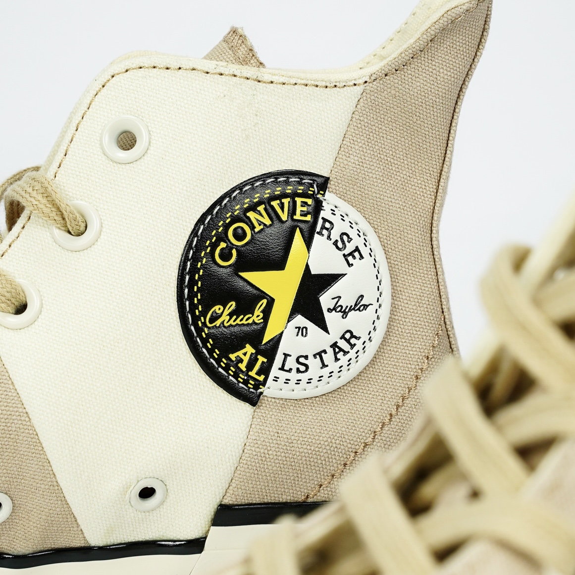 Converse Chuck 70plus A02774C