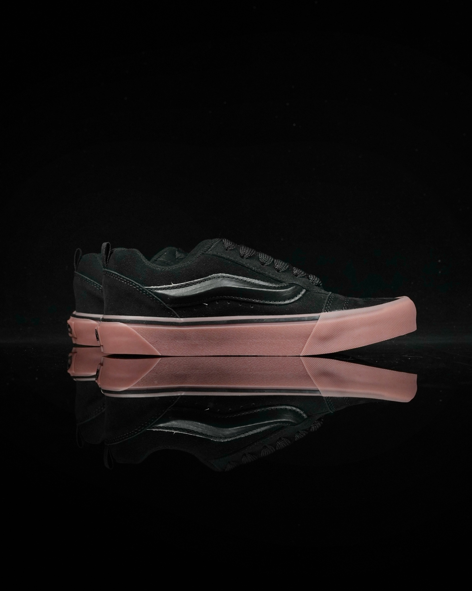 Vans Knu-Skool black pink
