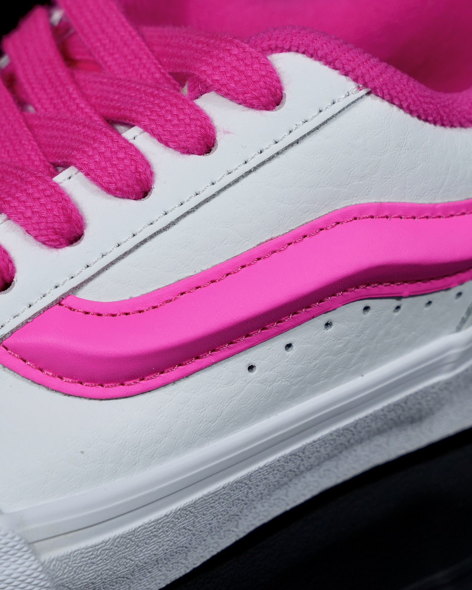 Vans Knu Skool white pink