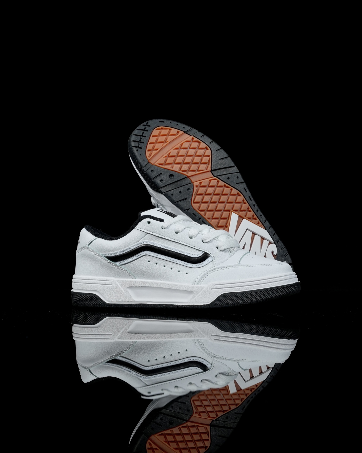 Vans Hylane white black