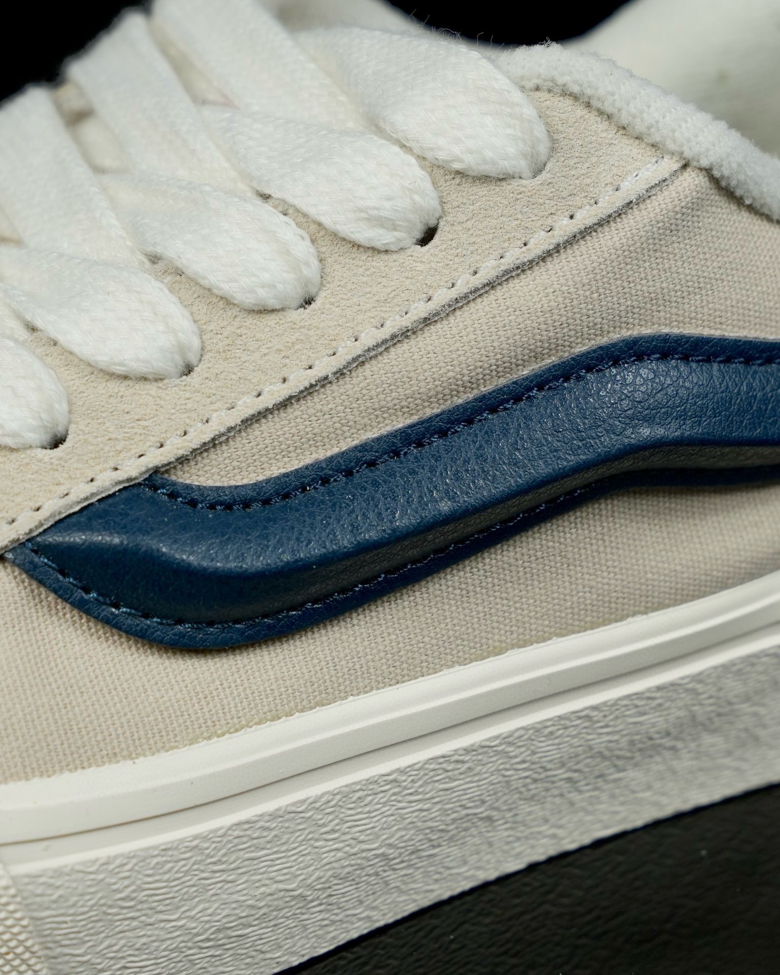 Vans Knu Skool cream white blue