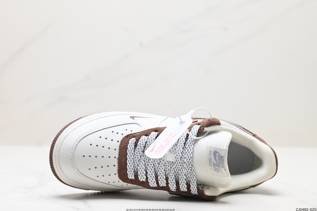 Nike Air Force 1 '07 white brown