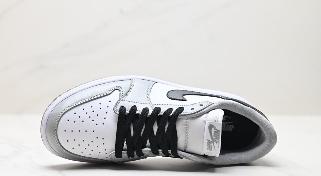 Nike Air Jordan 1 low white and grey