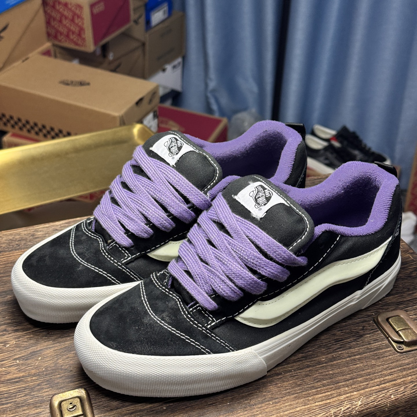 Vans Knu Skool black purple luminous