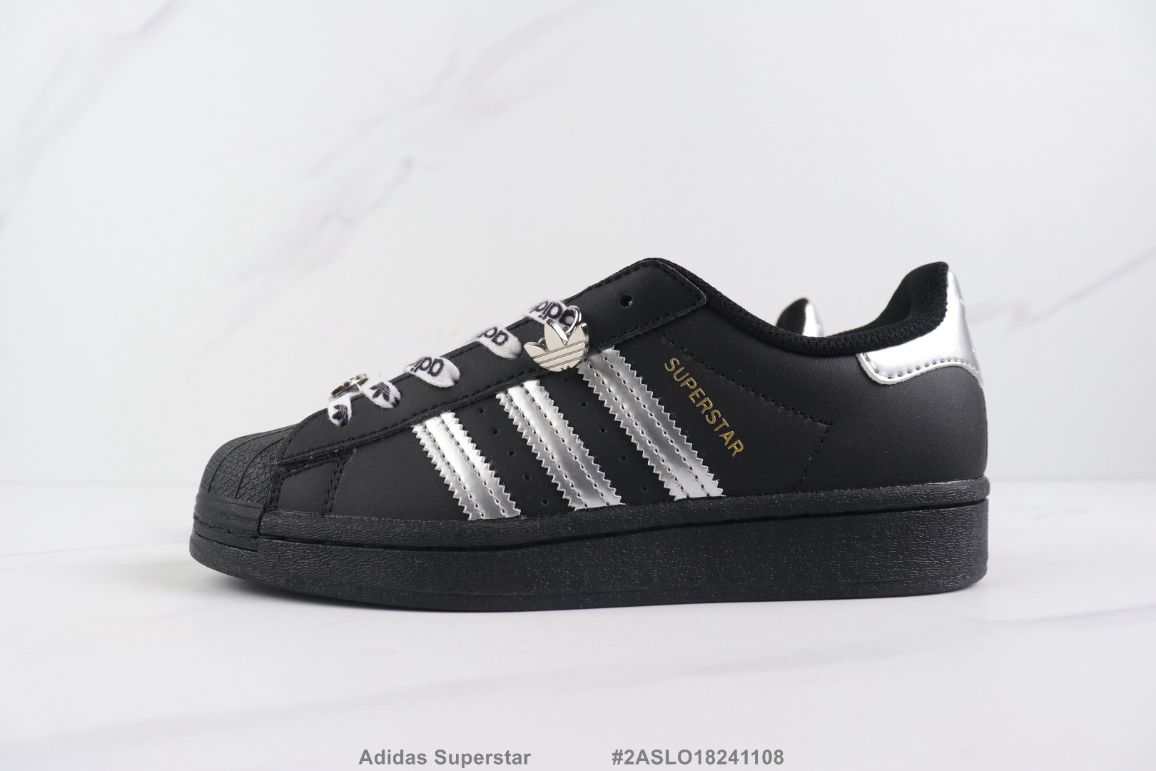 Adidas Originals Superstar black silver gold EUR45