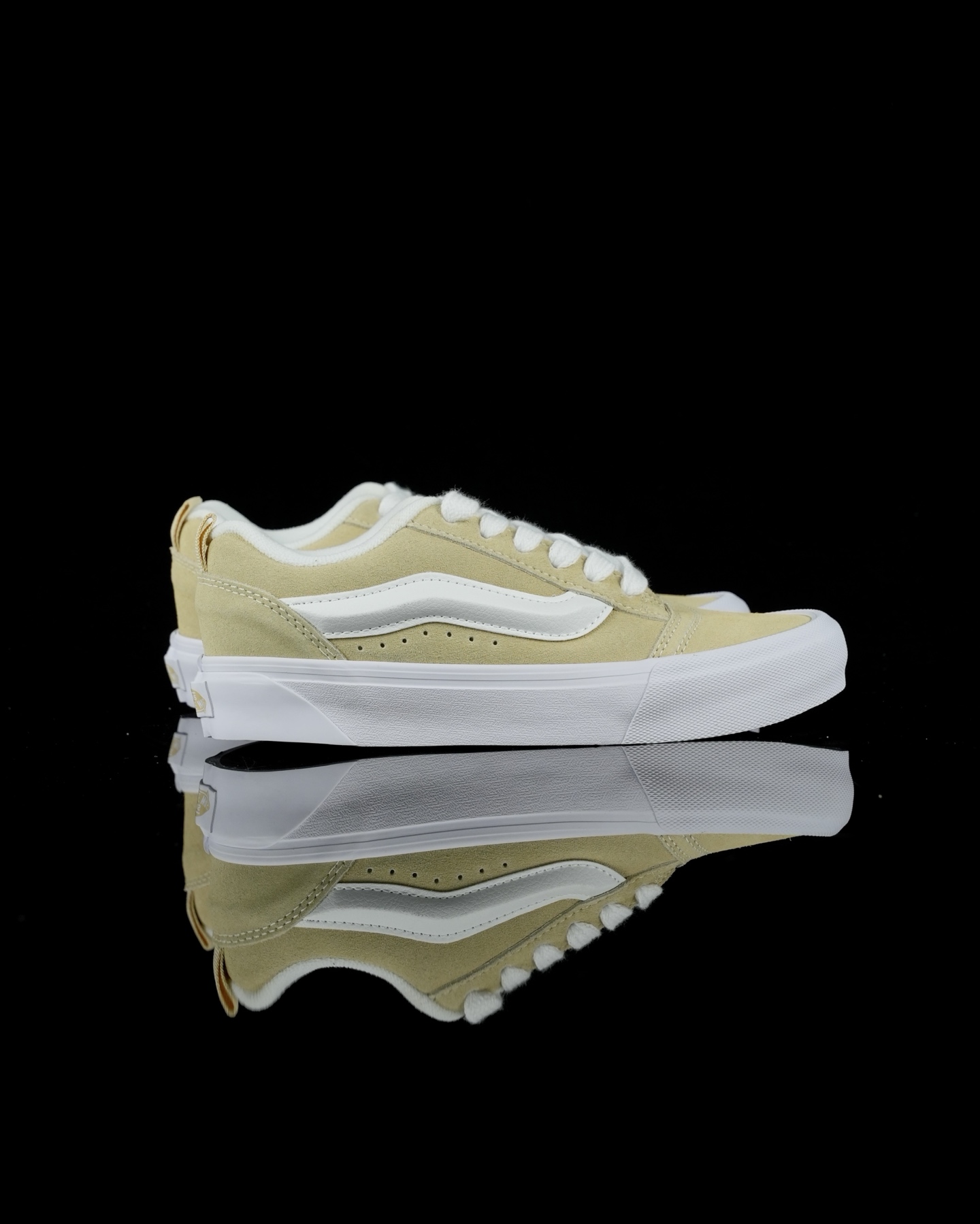Vans Knu-Skool pastel yellow