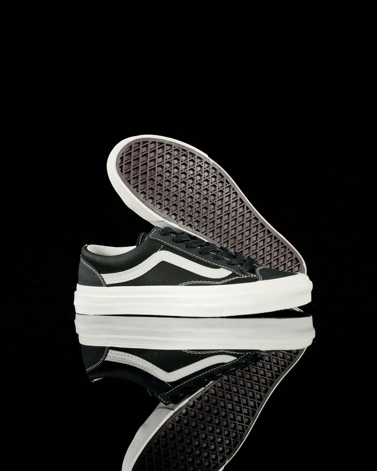 Vans Premium Old Skool 36 VN000D57BLK1