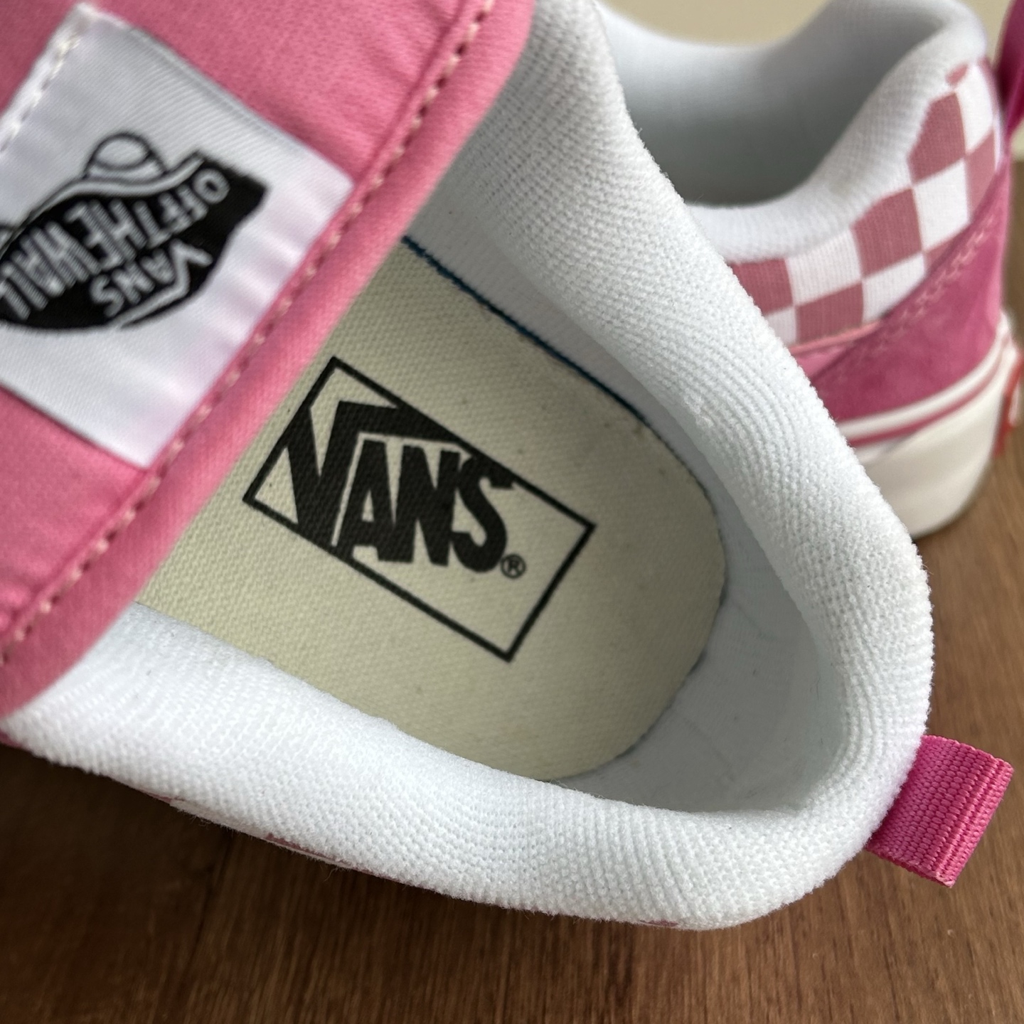 Vans Knu Skool peach
