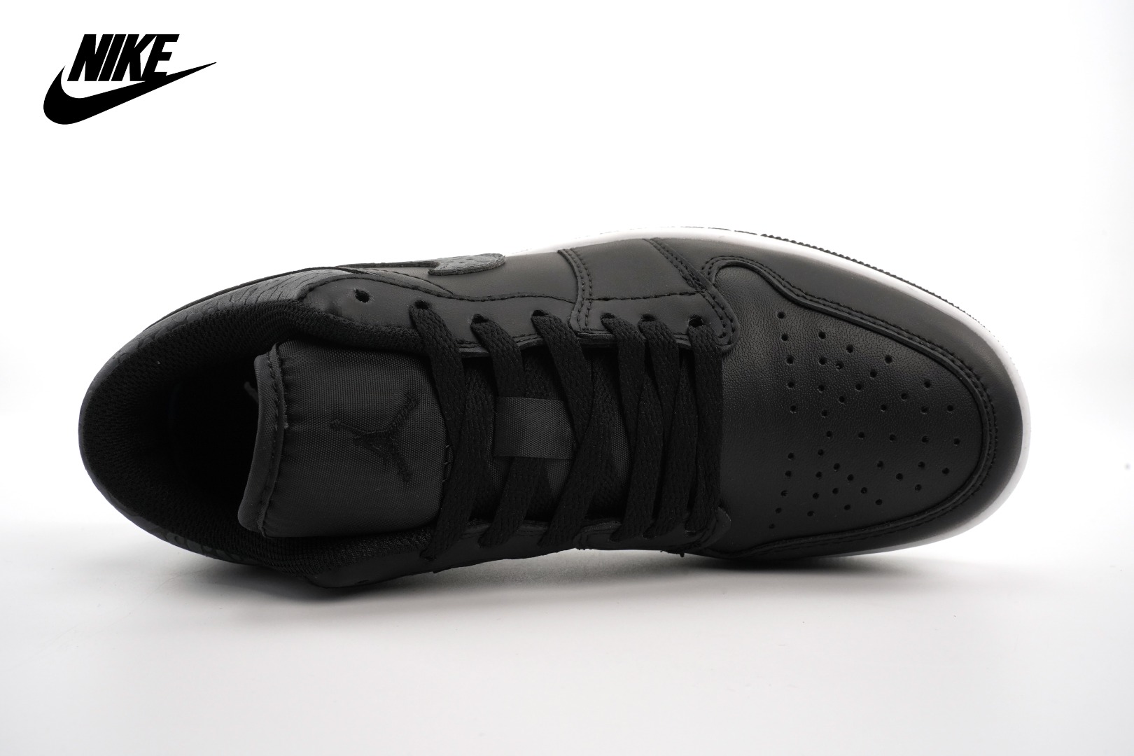 Air Jordan 1 Low OG pitch black