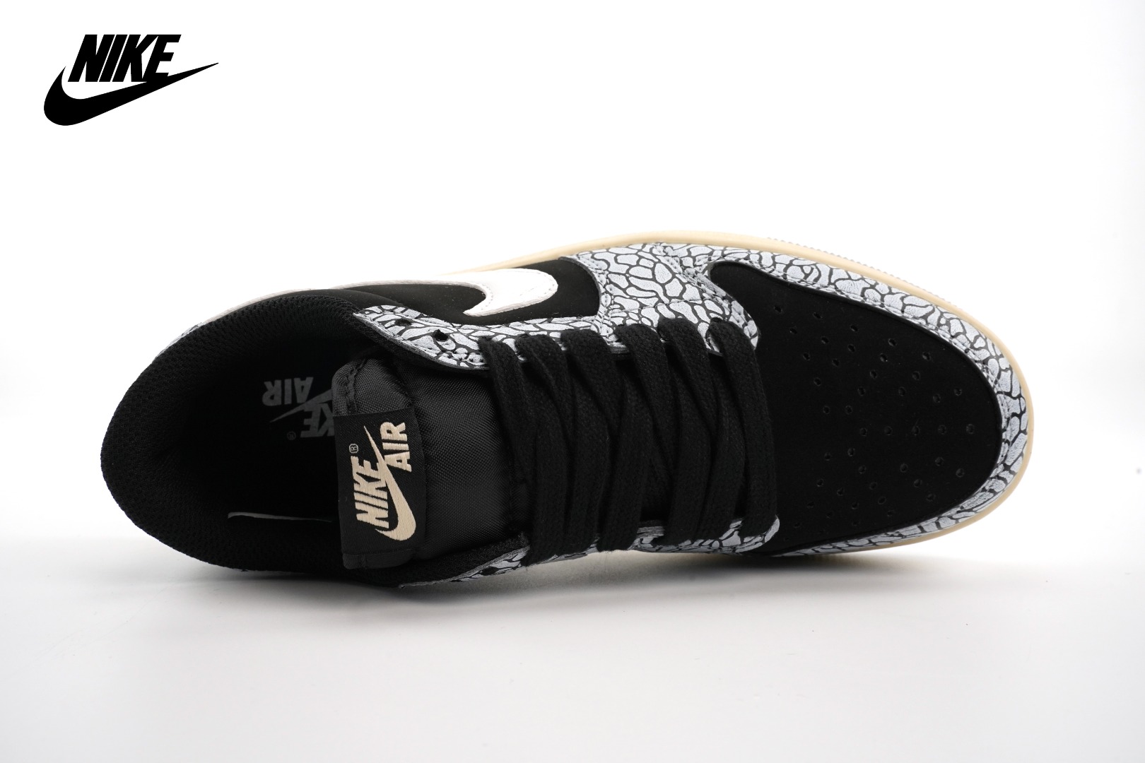 Air Jordan 1 Low OG black grey