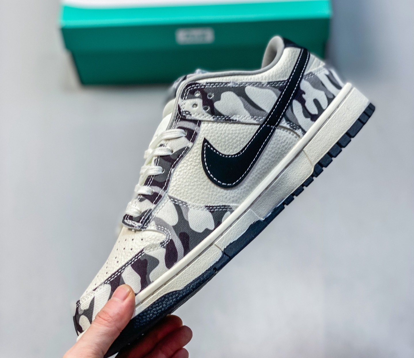 Nike Dunk Low Retro SR2025-002
