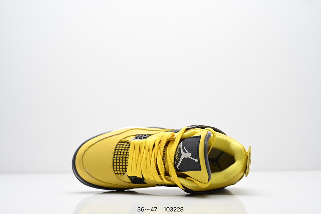 Nike Air Jordan 4 lightning