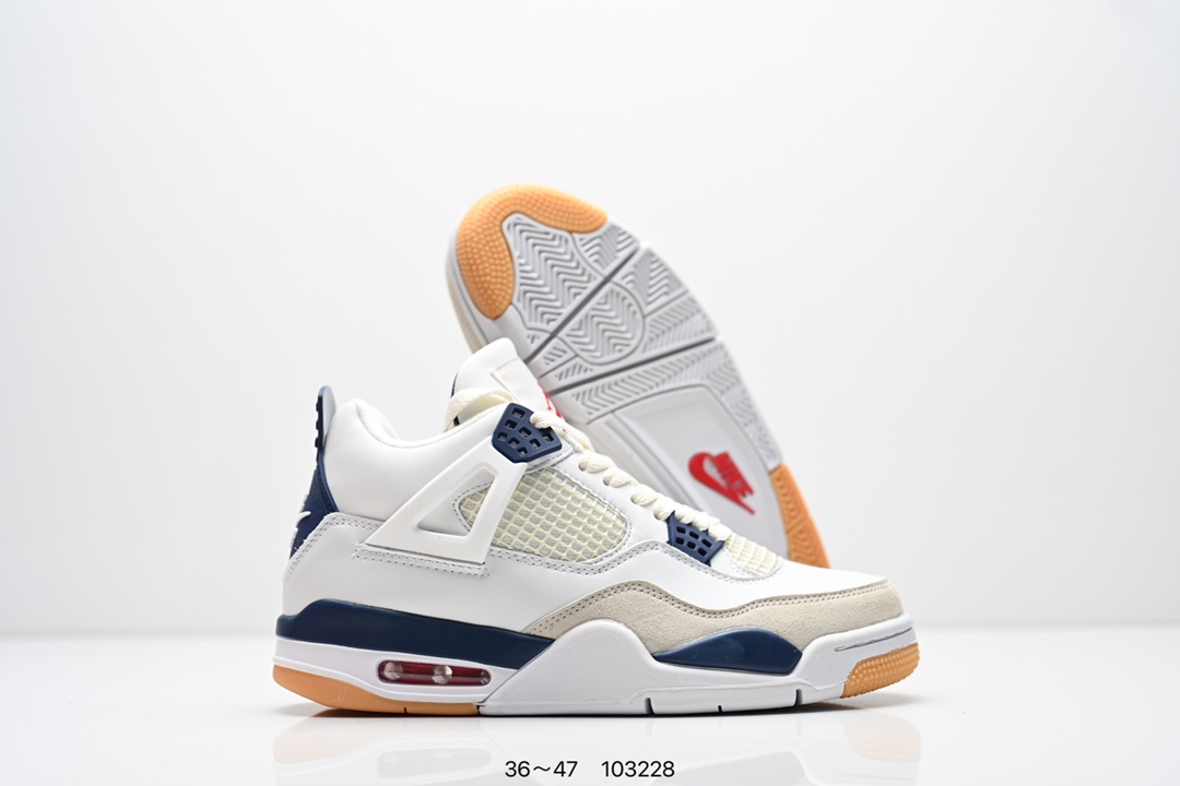 Nike Air Jordan 4 navy
