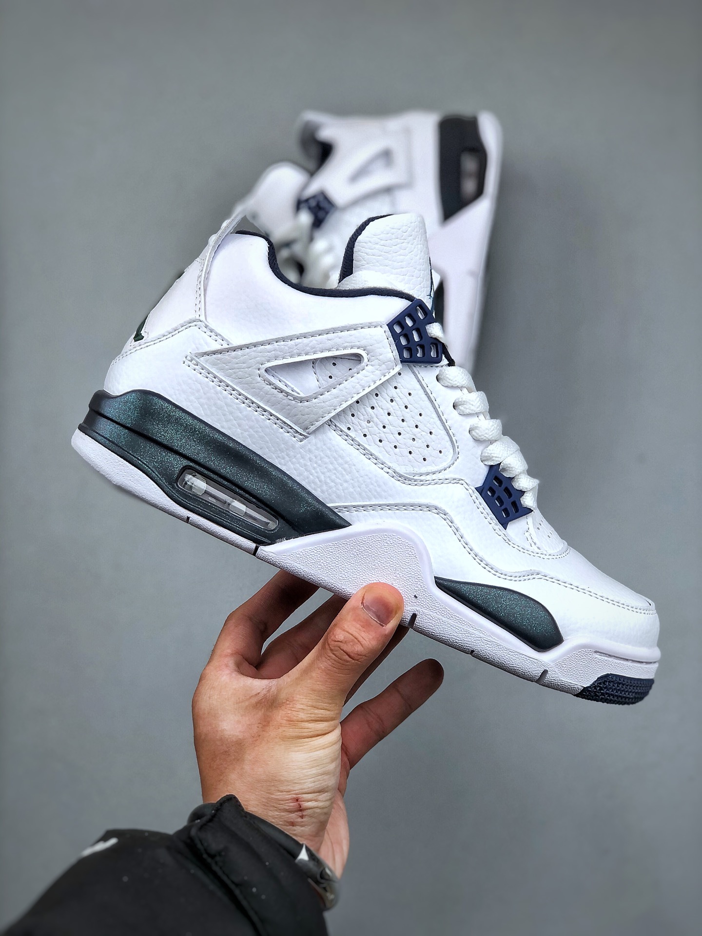 Nike Air Jordan 4 Colombia
