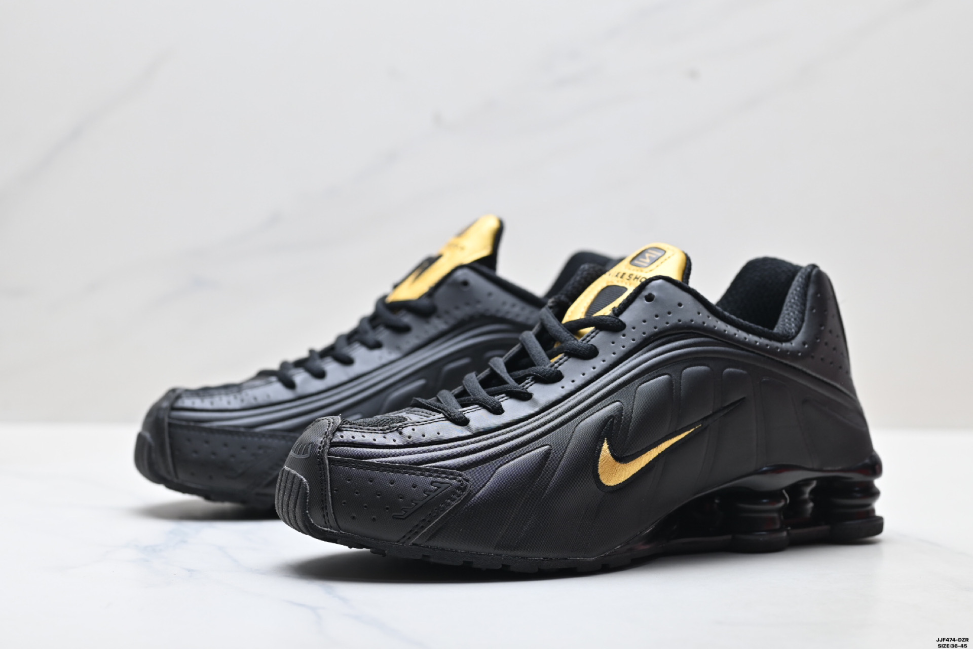 Nike Shox R4 black
