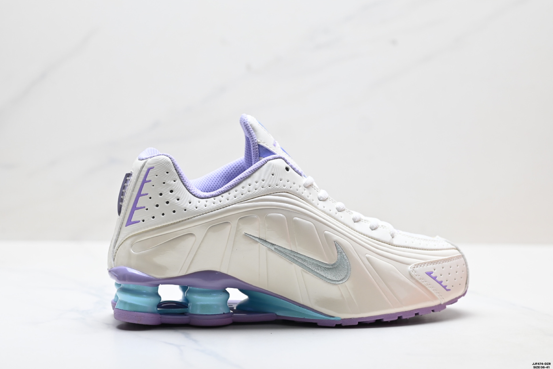 Nike Shox R4 soft pearl