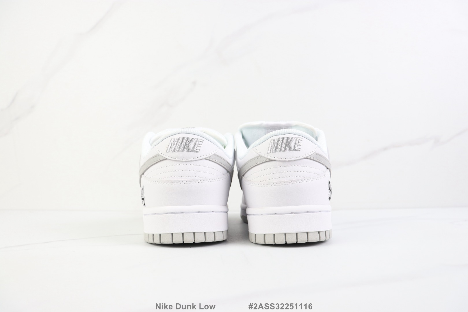 Nike SB Dunk Low Supreme 94 white