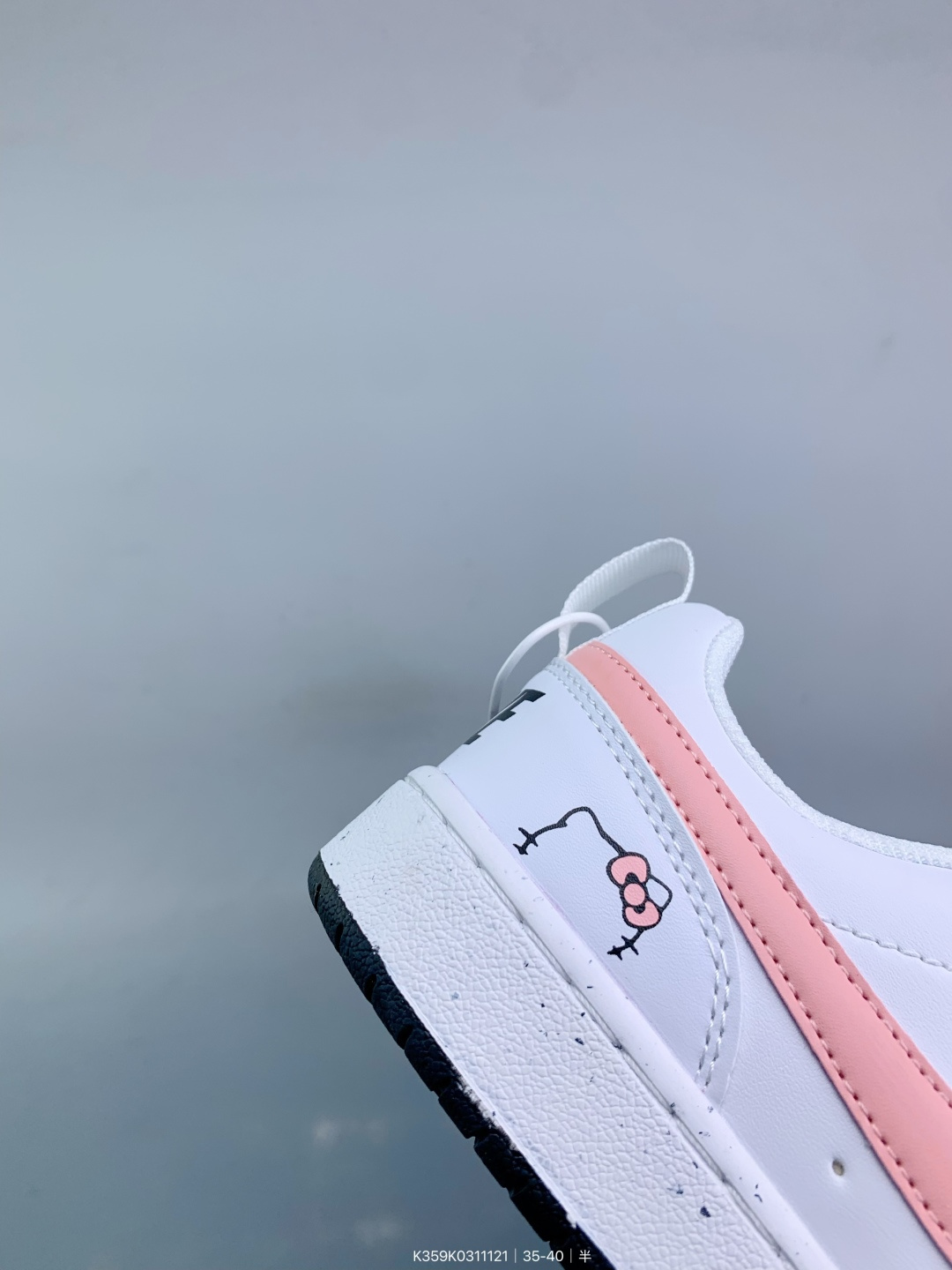 Nike Court Borough low x Hello Kitty