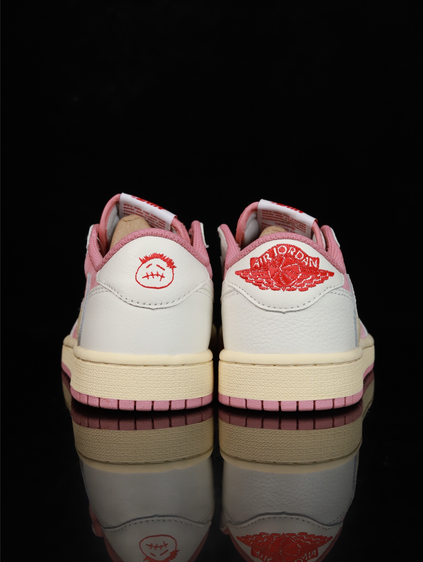 Travis Scott x Air Jordan 1 Low OG "Shy Pink"