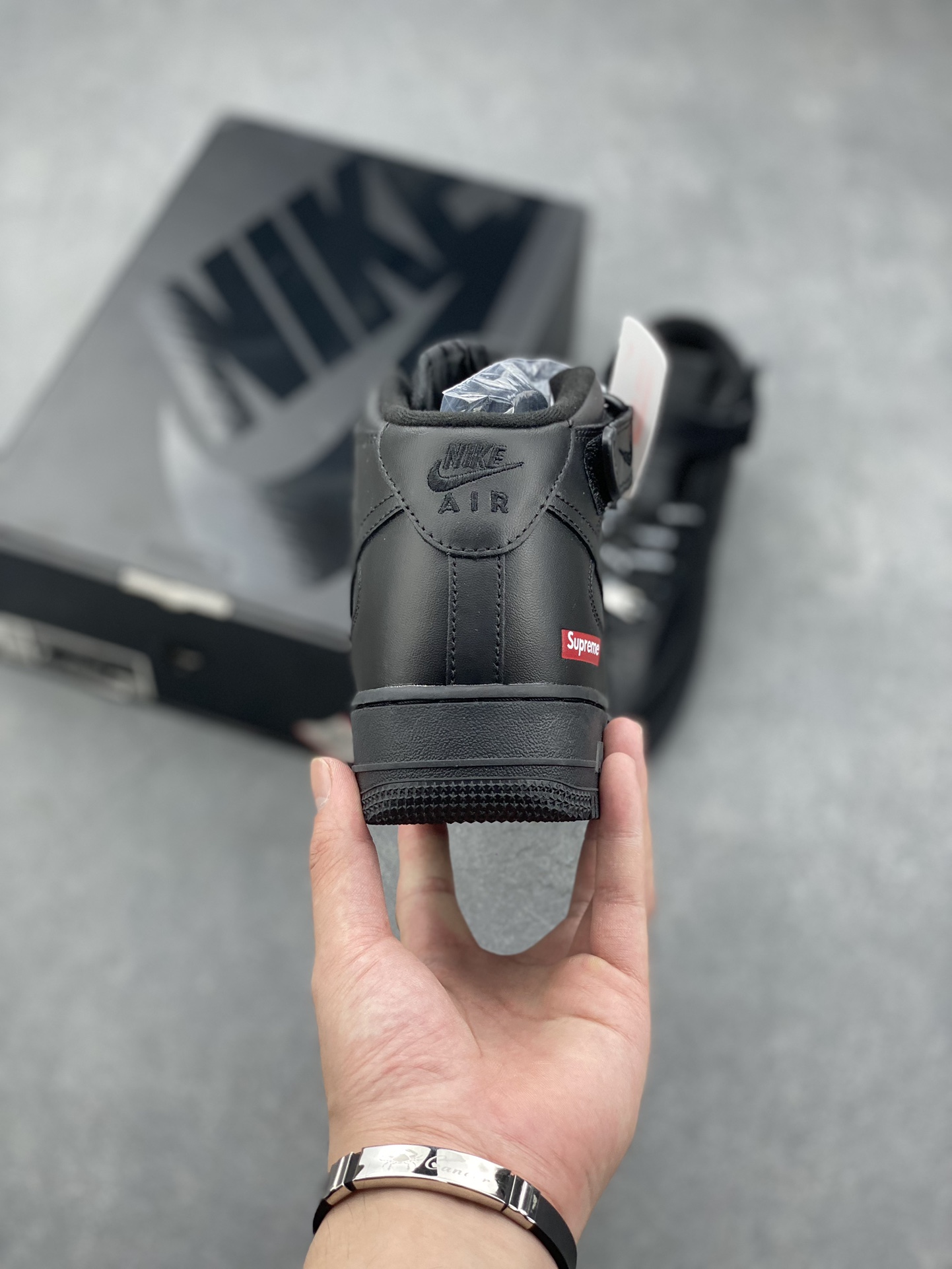 Supreme x Nike Air Force 1 Mid Black