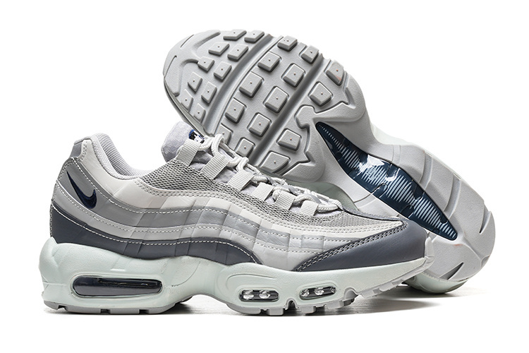 Nike Air Max 95 – Cool Grey / Navy Accent