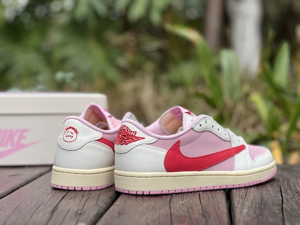 Nike Air Jordan 1 Low OG SP x Travis Scott Pink/Red