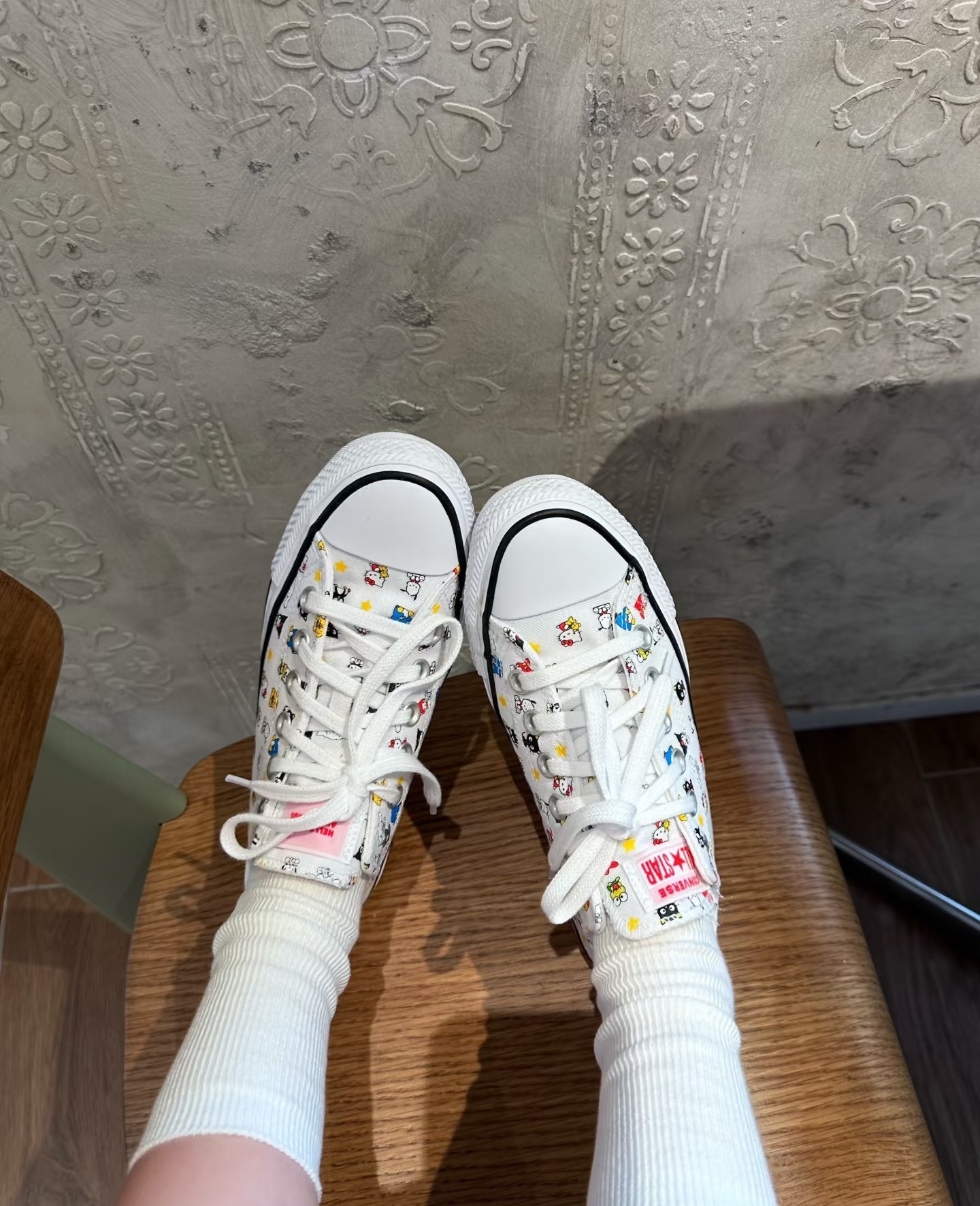 Converse Chuck 70 High x Sanrio Hello Kitty and Friends low