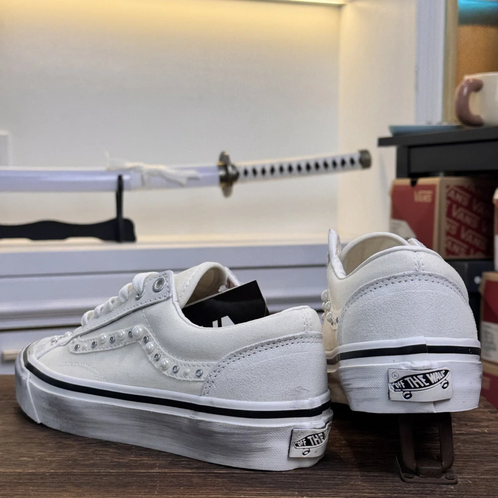 Vans Premium LX Old Skool 36 Pearlized White
