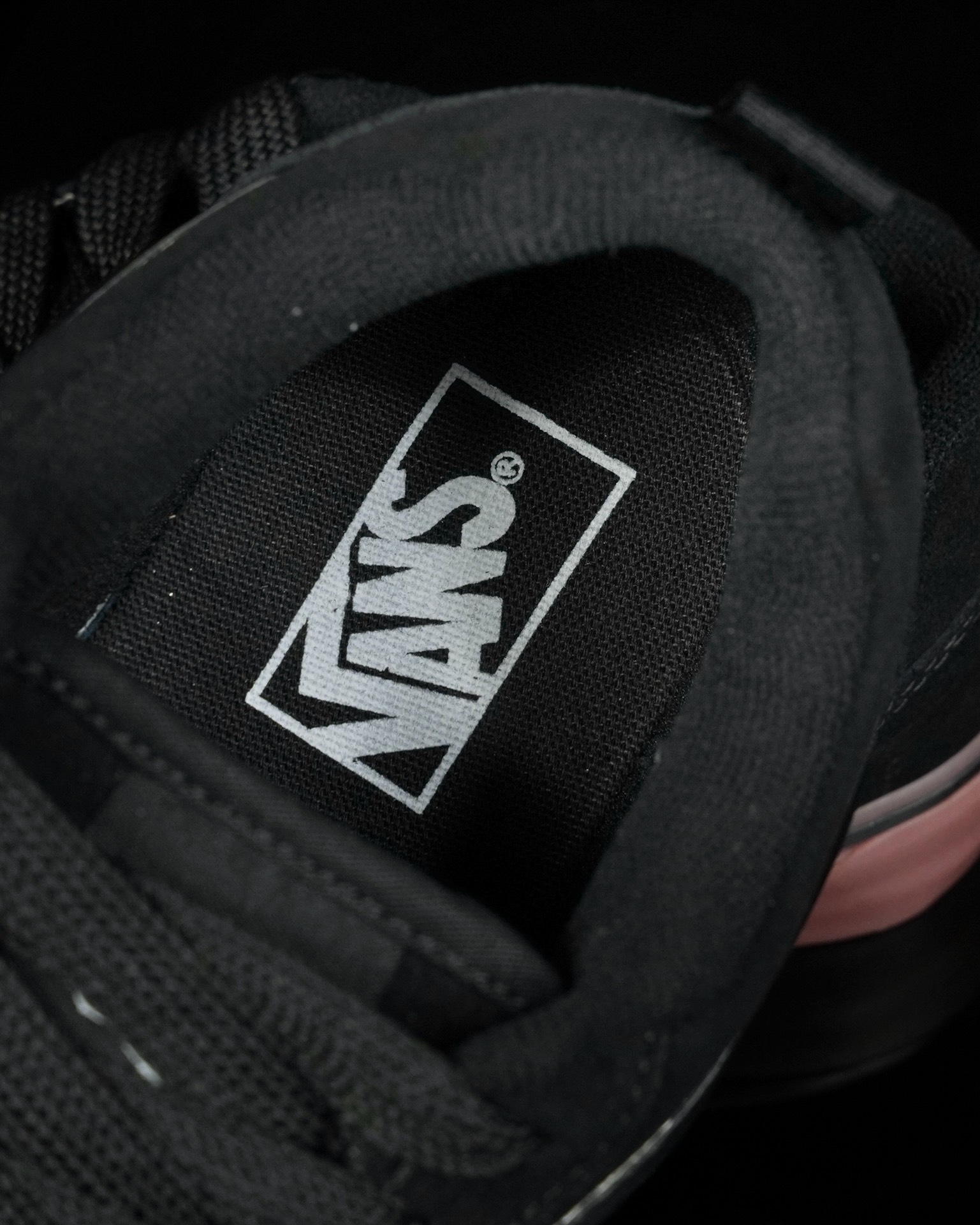Vans Knu-Skool black pink