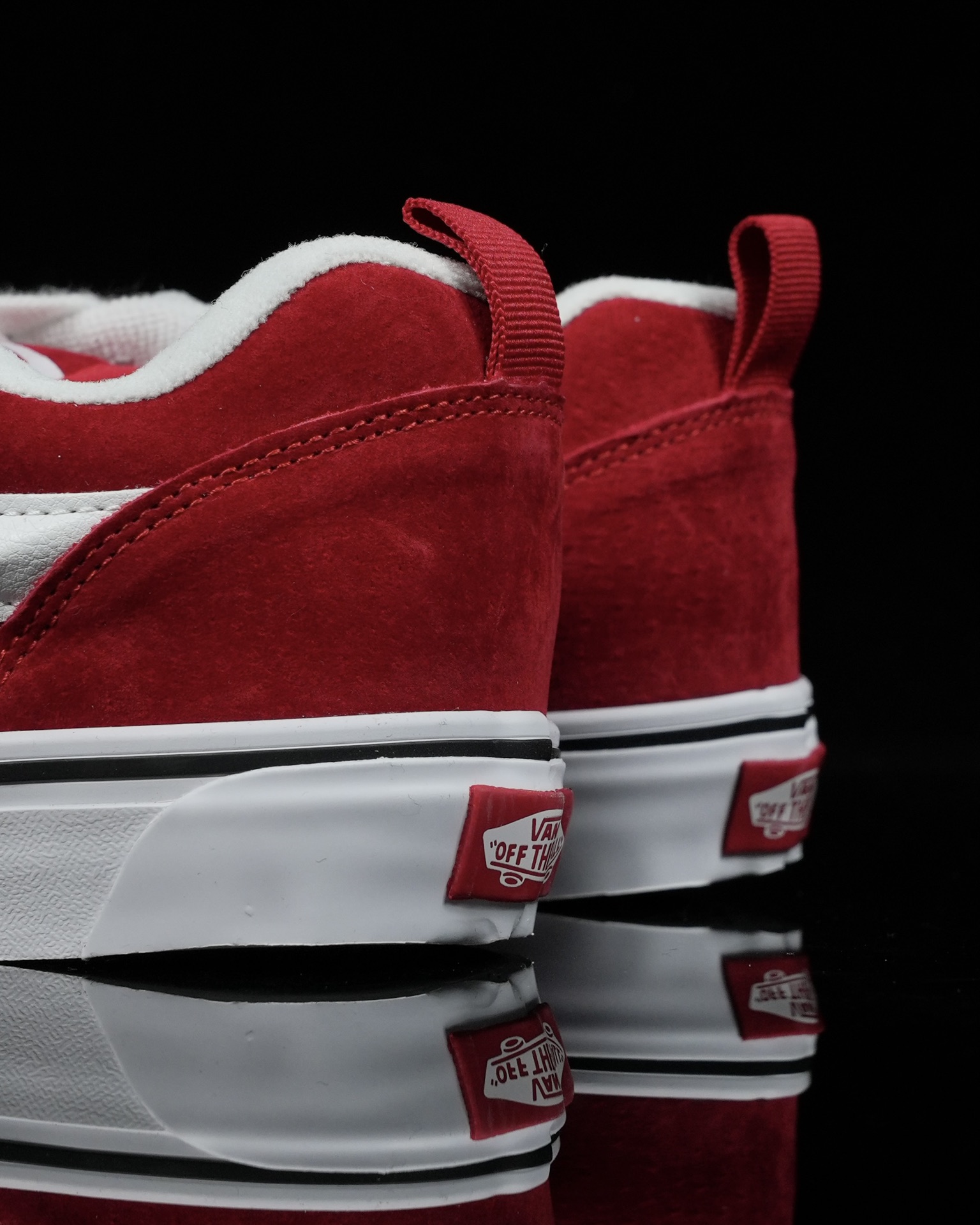 Vans Knu-Skool red