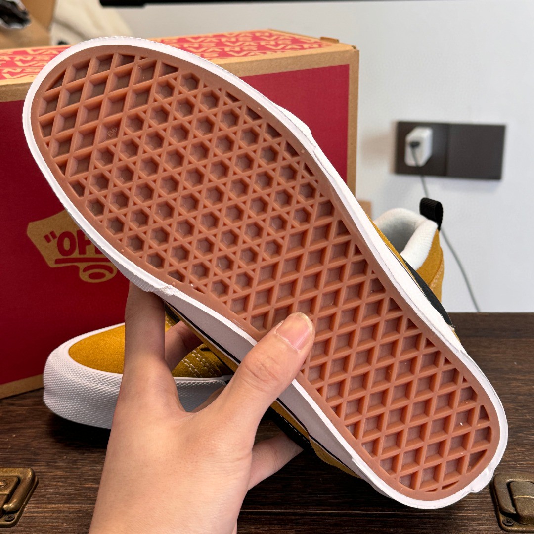 Vans Knu-Skool yellow VN0009QC5QJ1