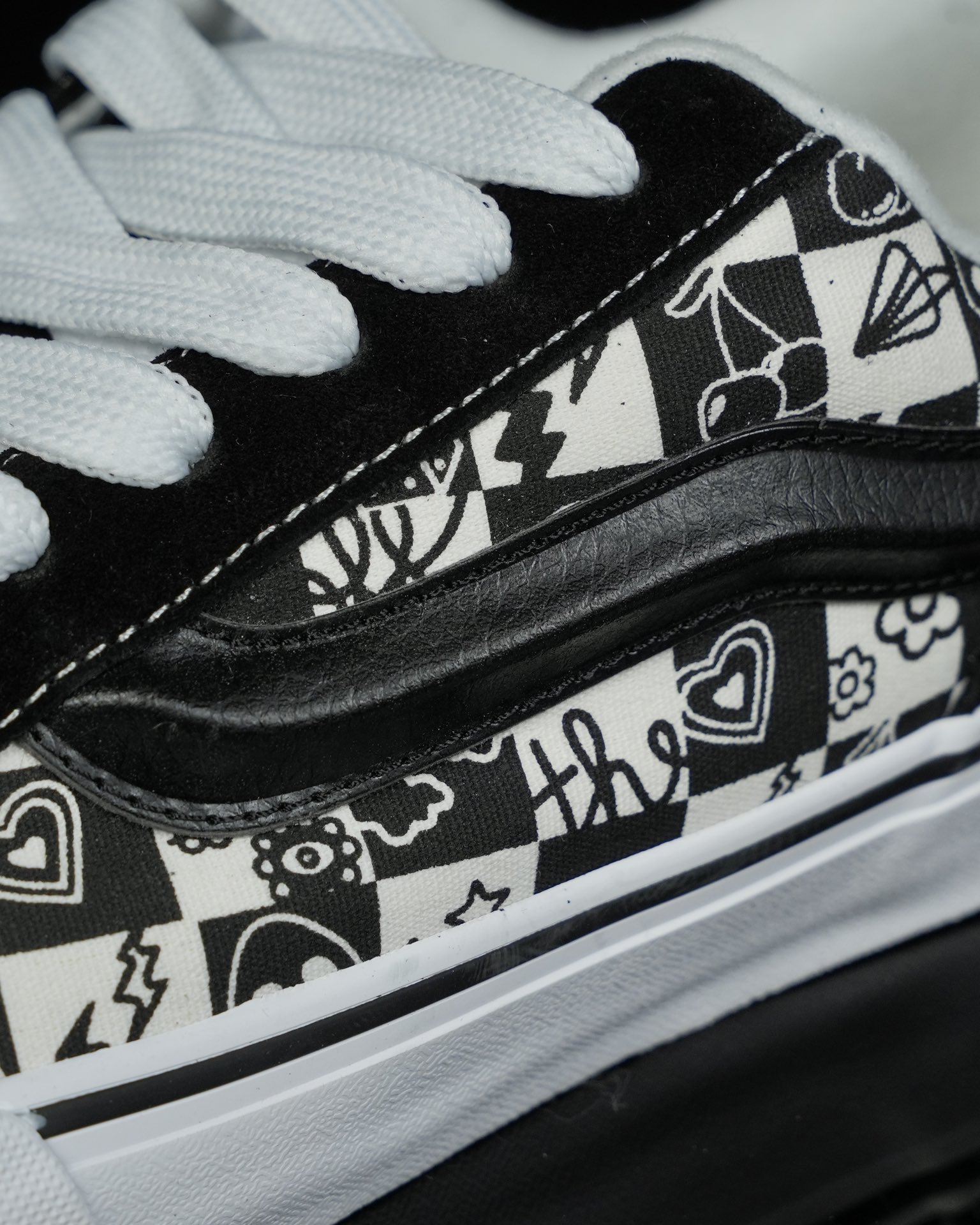 Vans Knu-Skool Checkerboard Graffiti