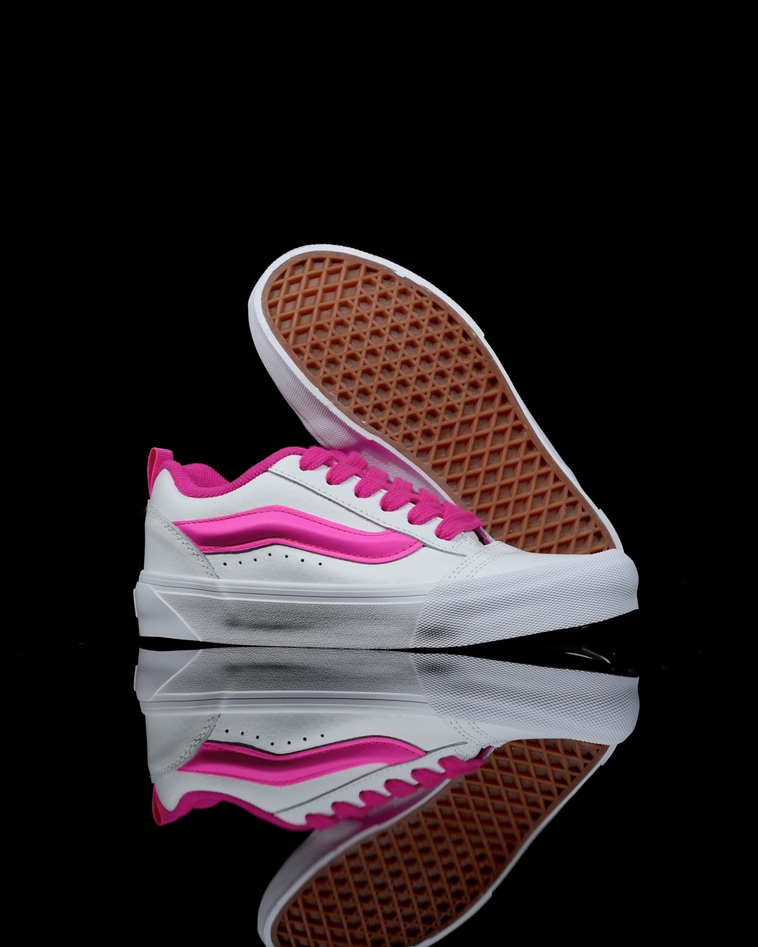 Vans Knu Skool white pink