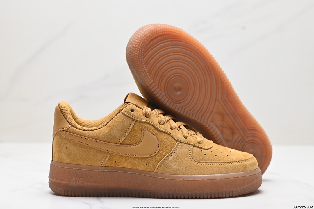 Nike Air Force 1 '07 sand