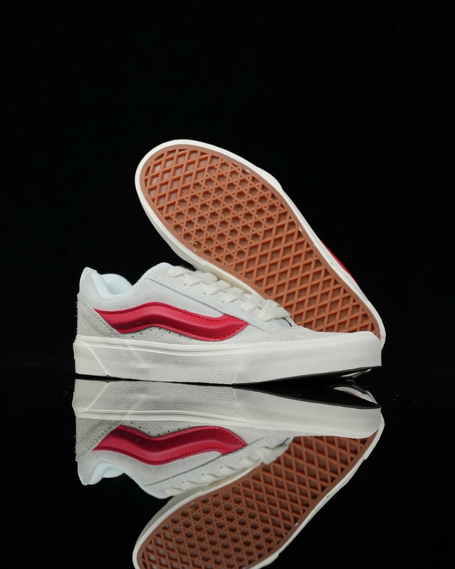 Vans Knu Skool cream white red
