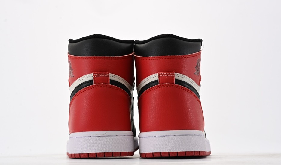 Nike Air Jordan 1 Retro High OG white black red