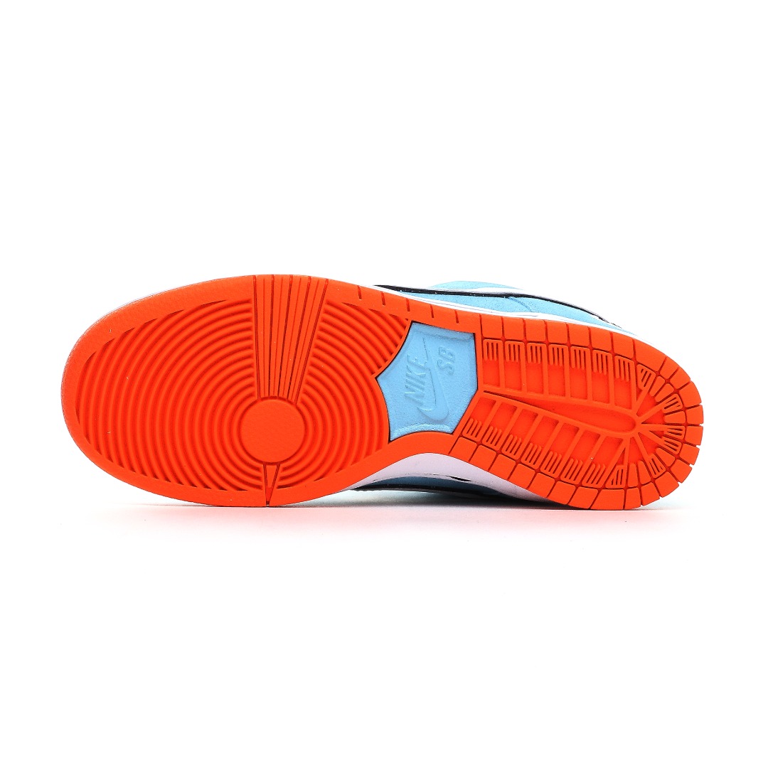 Nike SB Dunk Low x WE CLUB 58