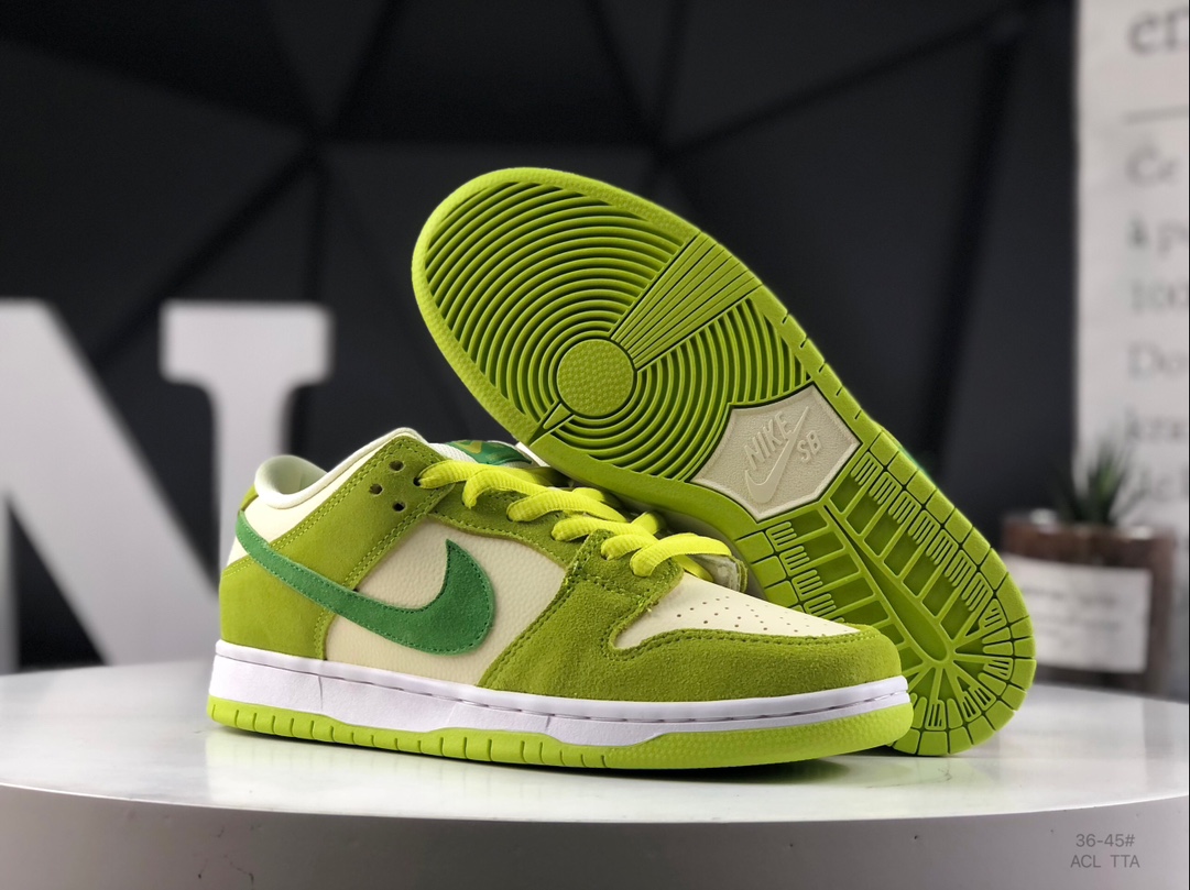 Nike SB Dunk Low DM0807 green